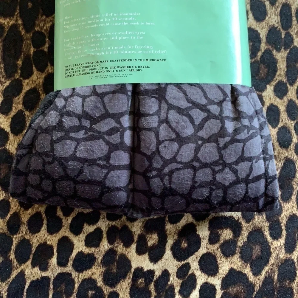 Brand New Praniva Aromatherapy Microwavable Neck Wrap & Weighted Eye Mask